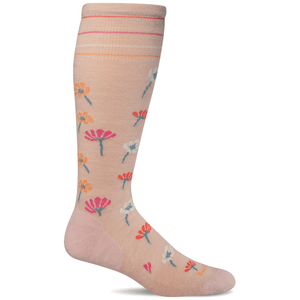 Sockwell Womens Field Flower Moderate Compression Knee-High Socks  - 