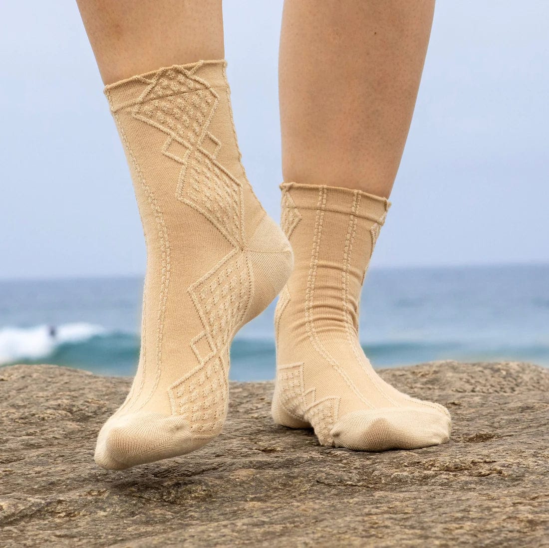 Bambukas Womens Fall Latte Beige Textured Socks  -  One Size Fits Most / Beige